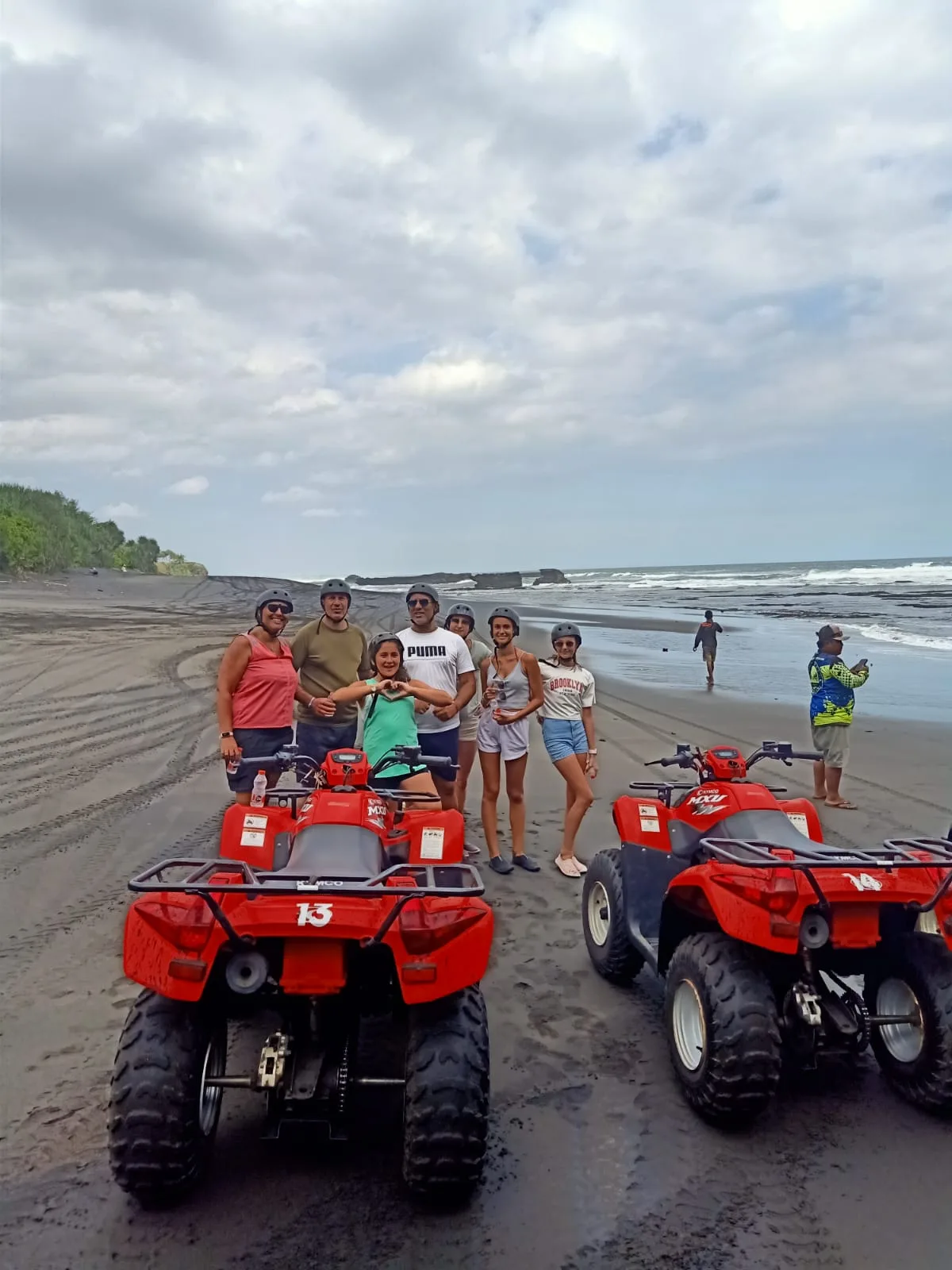 Half-Day Uluwatu & Turtle Island Water Sports Adventure